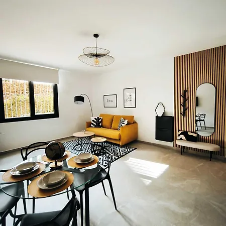 Gibralfaro Apolo Апарт-готель