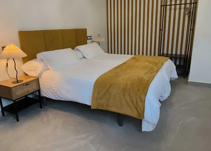 Gibralfaro Apolo Торремолинос