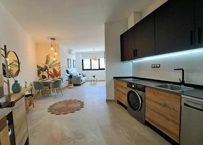 Gibralfaro Apolo Торремолинос