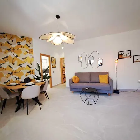Aparthotel Gibralfaro Apolo 3*