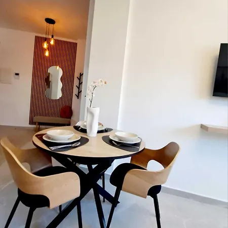 Hotel apartamentowy Gibralfaro Apolo 3*